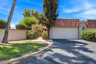 Photo #5: 7044115 Listing