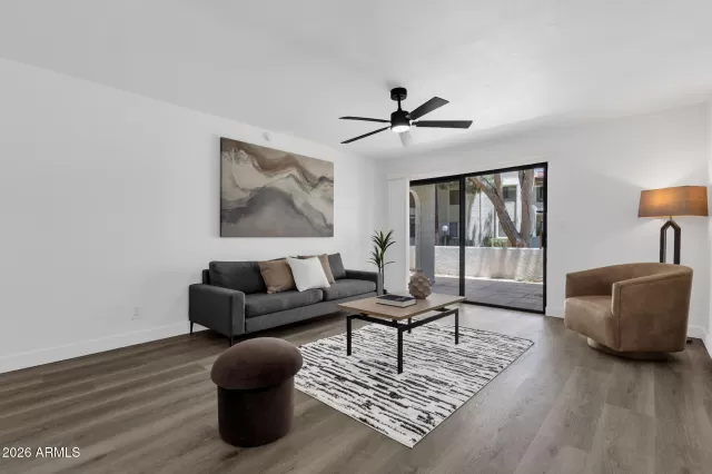 MLS: 7044466 Condo For Sale