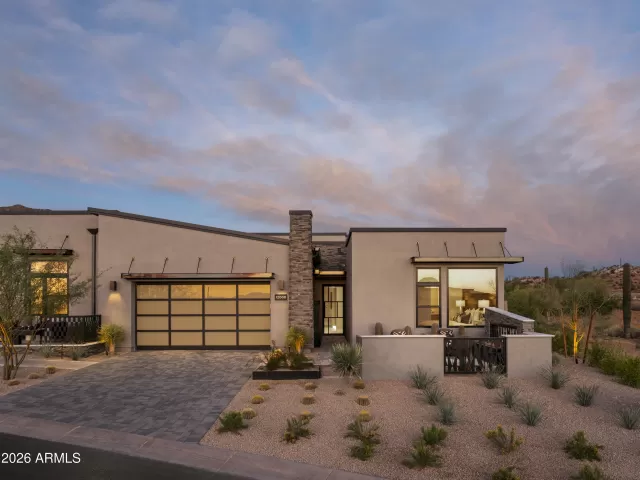 MLS: 7044675 Condo For Sale