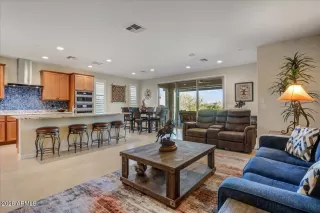 Photo #6: 7045206 Listing