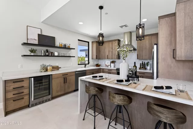 MLS: 7045454 Condo For Sale