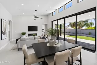 Photo #5: 7045454 Listing