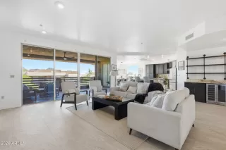 Photo #4: 7045765 Listing
