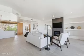 Photo #5: 7045765 Listing