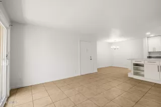 Photo #5: 7045909 Listing 