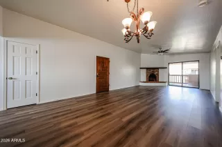 Photo #3: 7046266 Listing 