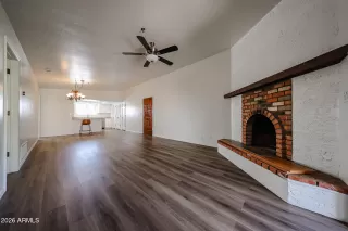 Photo #5: 7046266 Listing 
