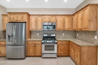 Photo #1: 7046355 Listing 