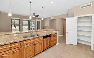 Photo #3: 7046355 Listing 
