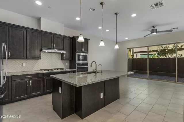 MLS: 7046682 Condo For Sale