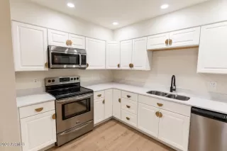 Photo #3: 7047030 Listing 