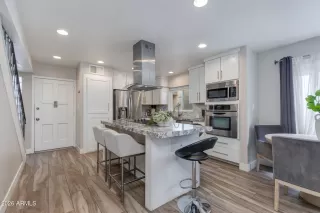 Photo #2: 7047197 Listing 