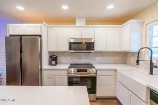 Photo #1: 7047407 Listing 