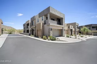 More Details about MLS # 7047629 : 11673 N 136TH STREET 2011#2011