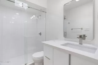 Photo #4: 7047899 Listing 