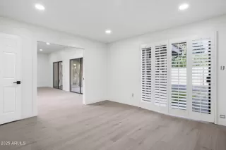 Photo #6: 7047899 Listing 