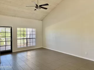 Photo #3: 7048101 Listing 