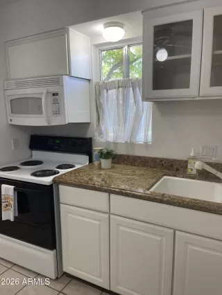 Photo #6: 7048140 Listing 