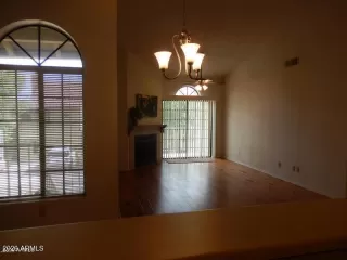 Photo #5: 7048153 Listing 